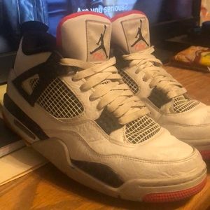 Jordan 4s